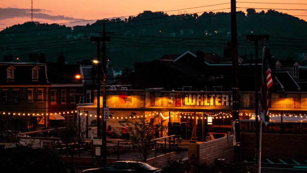 Walters BBQ Southern Kitchen | restaurant | 4501 Butler St, Pittsburgh, PA 15201, USA | 4126837474 OR +1 412-683-7474