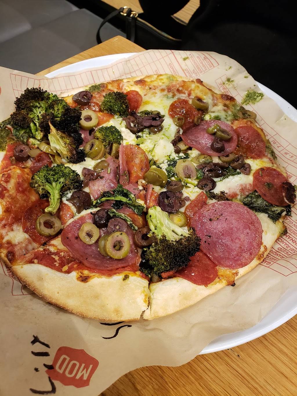 MOD Pizza | restaurant | CASTRO VILLAGE, 3384 Village Dr, Castro Valley, CA 94546, USA | 5108067650 OR +1 510-806-7650