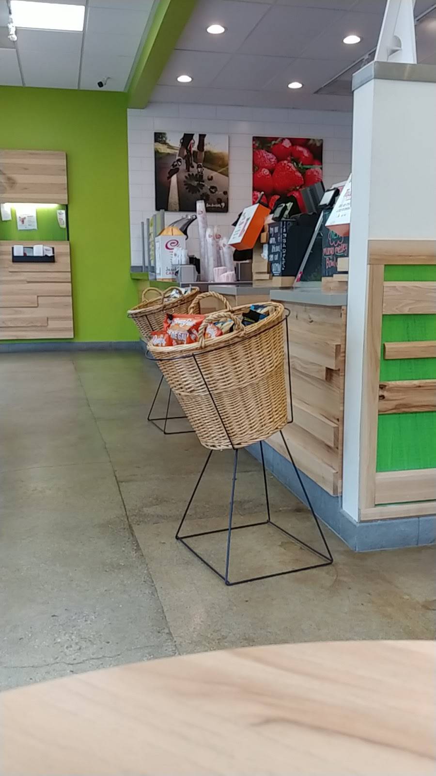 Jamba Paramount Town Center West | restaurant | 16289 Paramount Blvd Ste. F, Paramount, CA 90723, USA | 5622202679 OR +1 562-220-2679