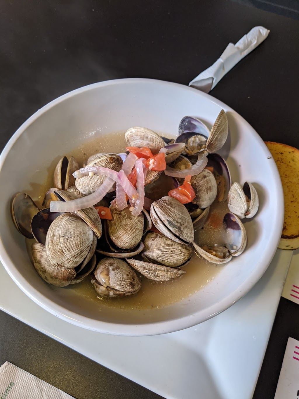 Garibaldis Hook, Line n Sinker, Sports Bar and Grill | restaurant | 415 Garibaldi Ave, Garibaldi, OR 97118, USA | 5033222020 OR +1 503-322-2020