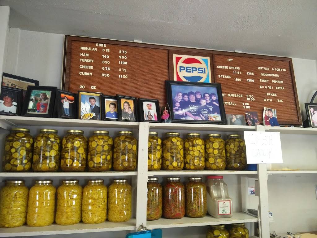 Seagraves Steak & Submarine | meal takeaway | 1 S Tilbury Rd, Salem, NJ 08079, USA | 8569352176 OR +1 856-935-2176