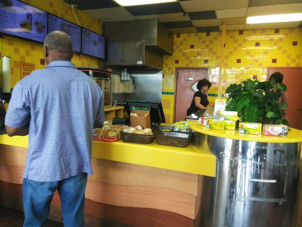 Golden Krust | bakery | 14913 N Florida Ave, Tampa, FL 33613, USA | 8139633800 OR +1 813-963-3800