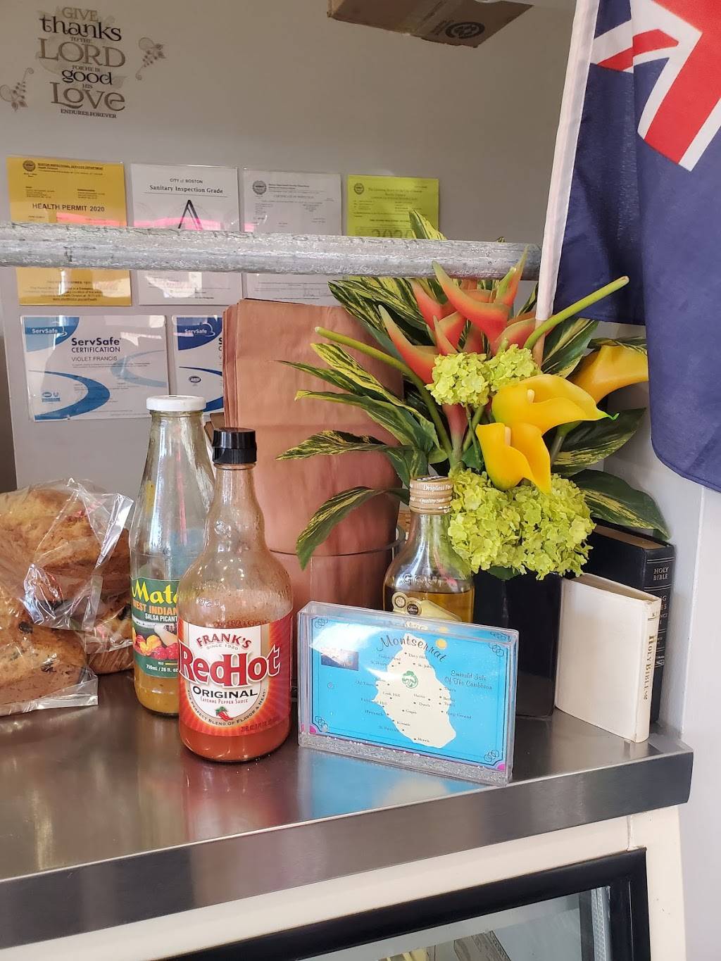 Auntie Vies Restaurant and Bakery | restaurant | 554 Dudley St, Dorchester, MA 02125, USA | 6177080013 OR +1 617-708-0013