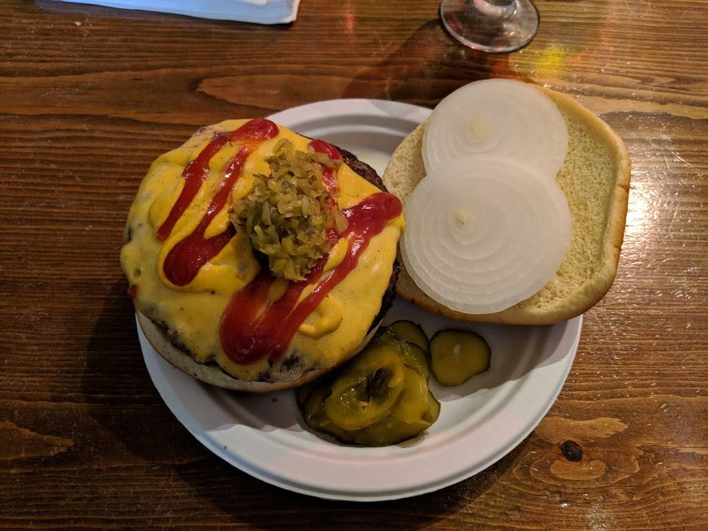 Nicks Tavern | restaurant | 221 Main St, Lemont, IL 60439, USA | 6302576564 OR +1 630-257-6564