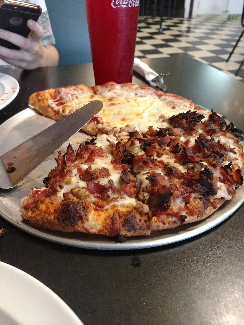 Rugionos | restaurant | 101 Toledo St, Fremont, IN 46737, USA | 2604951998 OR +1 260-495-1998