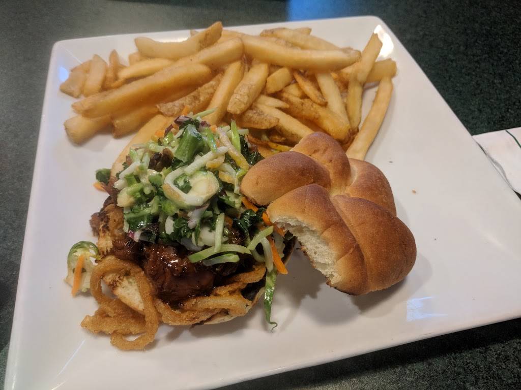 The Greene Turtle Sports Bar & Grille | restaurant | 2 Restaurant Park Dr N, Owings Mills, MD 21117, USA | 4435013822 OR +1 443-501-3822