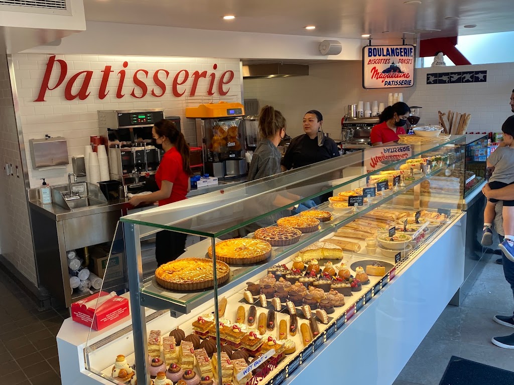 Moulin Cafe Patisserie | restaurant | 3333 S Bristol St, Costa Mesa, CA 92626, USA | 9494096792 OR +1 949-409-6792