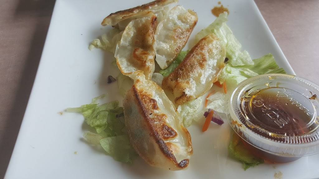 Kimono Japanese Restaurant And Sushi Bar | restaurant | 4910 Old Country Club Rd, Winston-Salem, NC 27104, USA | 3367749777 OR +1 336-774-9777