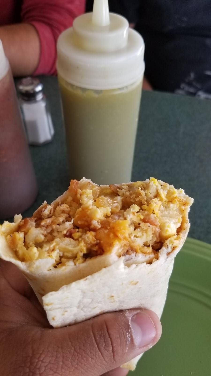 El Centro Meat Market | restaurant | 219 Main St, Lake Dallas, TX 75065, USA | 9407993750 OR +1 940-799-3750