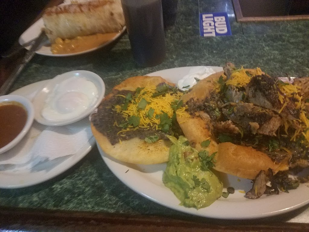 Roberts Roadhouse | restaurant | 9090 S Roberts Rd, Hickory Hills, IL 60457, USA | 7089075686 OR +1 708-907-5686