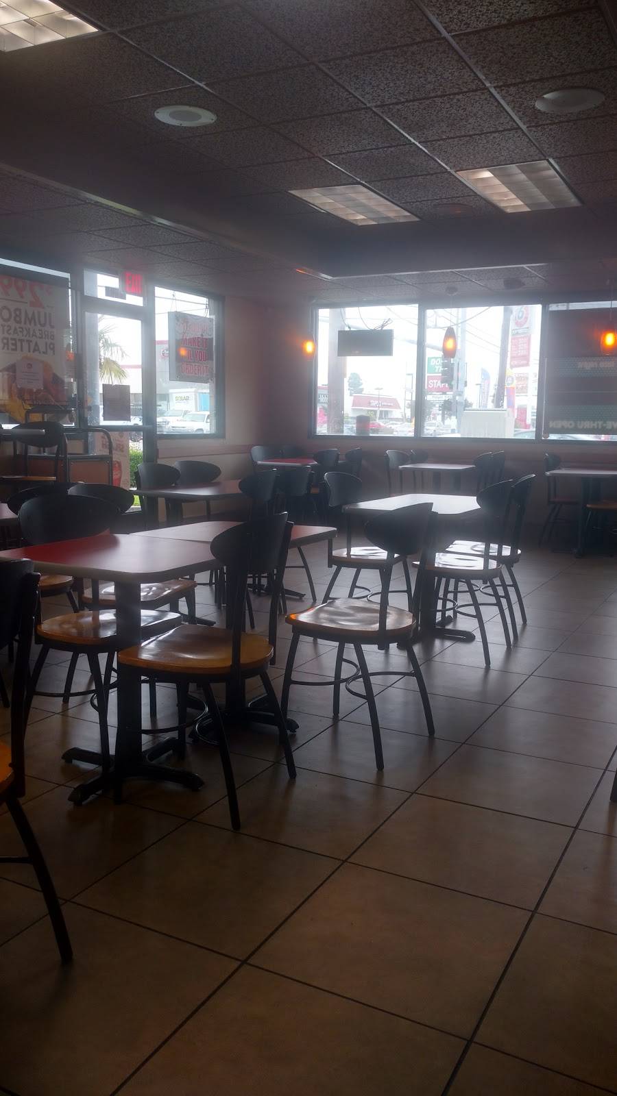 Jack in the Box | restaurant | 12900 Sherman Way, North Hollywood, CA 91605, USA | 8189825225 OR +1 818-982-5225