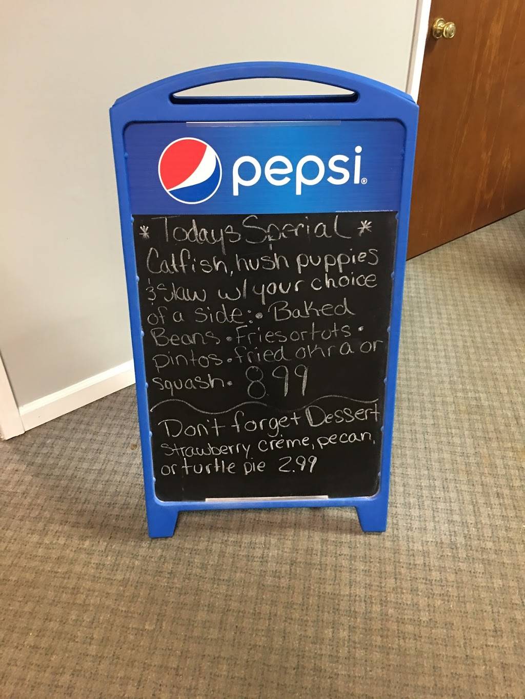 Tombstone Cafe | restaurant | 3511 Rickman Rd, Rickman, TN 38580, USA | 9312613380 OR +1 931-261-3380