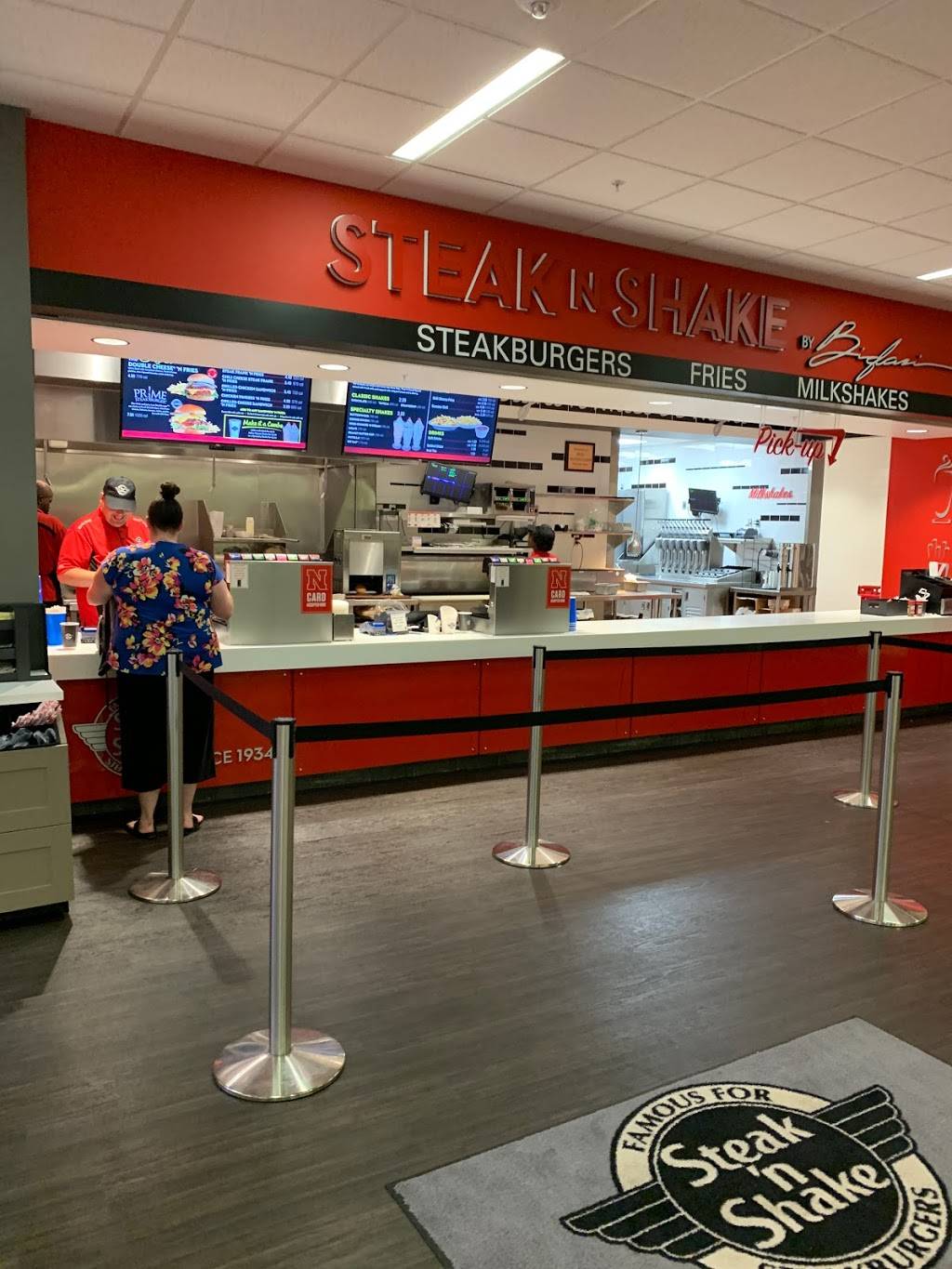Steak n Shake | restaurant | University of Nebraska-Lincoln, 1400 R St, Lincoln, NE 68588, USA | 4022613843 OR +1 402-261-3843