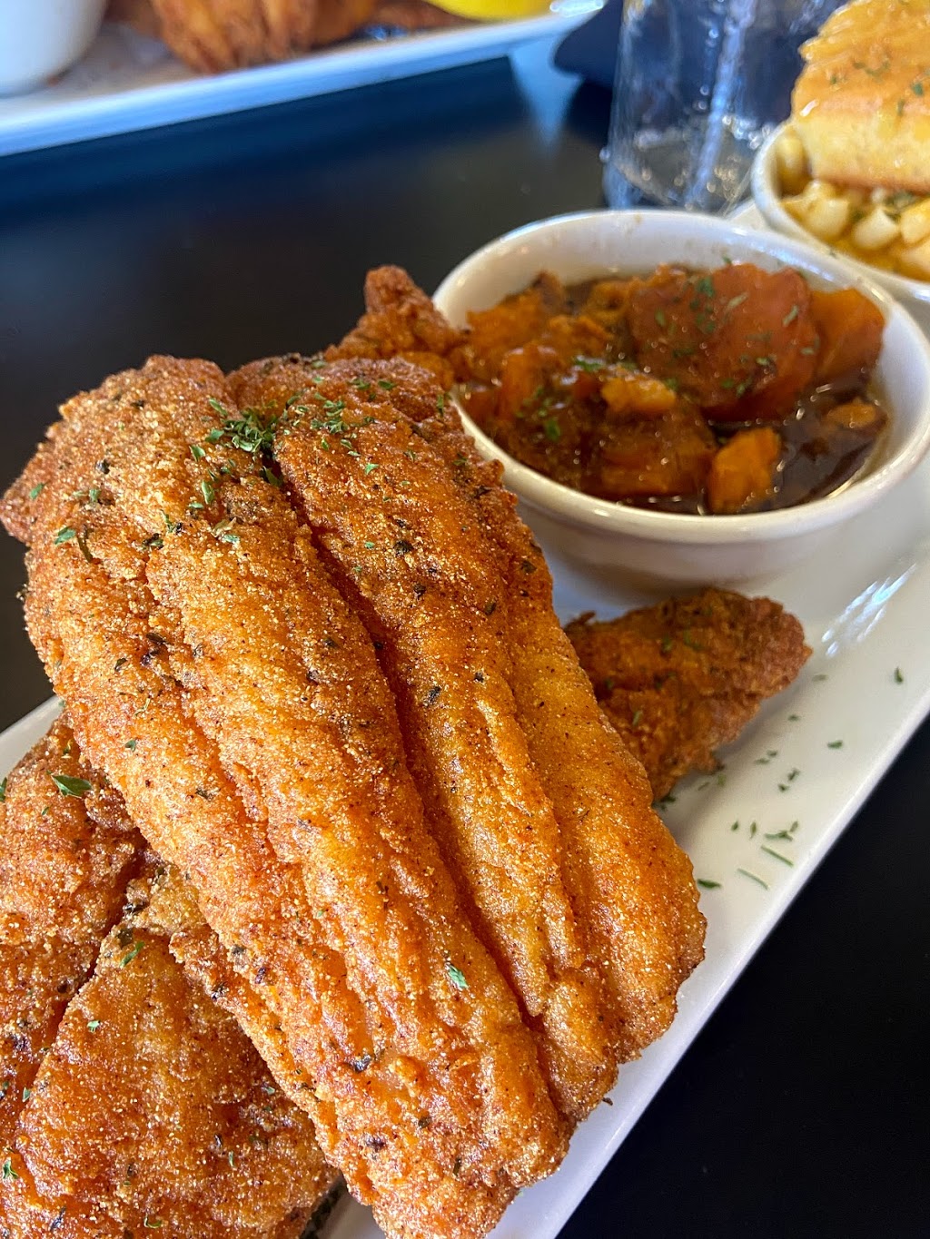 Oooh Wee It Is Restaurant | restaurant | 33 E 83rd St, Chicago, IL 60619, USA | 8722447505 OR +1 872-244-7505