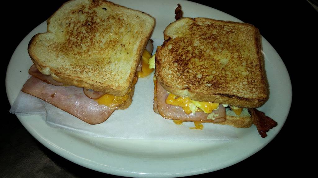 la luna azul mexican restaurant | restaurant | 2433 Austin Hwy, San Antonio, TX 78218, USA | 2107767977 OR +1 210-776-7977