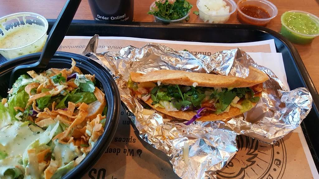 El Pollo Loco | restaurant | 2442 Naglee Rd, Tracy, CA 95304, USA | 2098398592 OR +1 209-839-8592