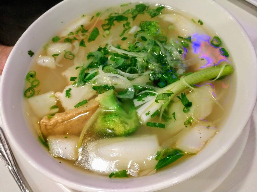 Pho Phu Linh | restaurant | 4741 Main St, Skokie, IL 60076, USA | 8472130881 OR +1 847-213-0881