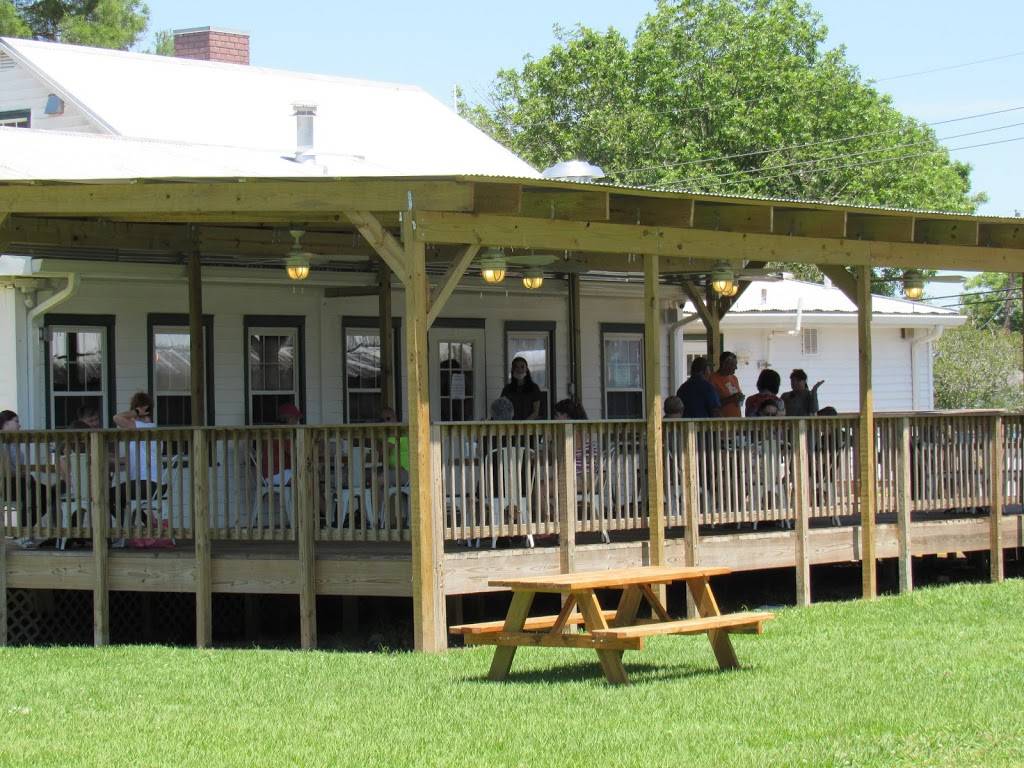 Segnette Landing | restaurant | 450 Laroussini St, Westwego, LA 70094, USA | 5049001901 OR +1 504-900-1901