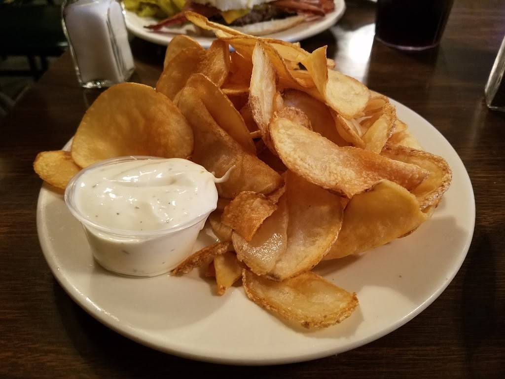 Joy & Eds Supper Club | restaurant | 113 Mill St, North Utica, IL 61373, USA | 8156674850 OR +1 815-667-4850