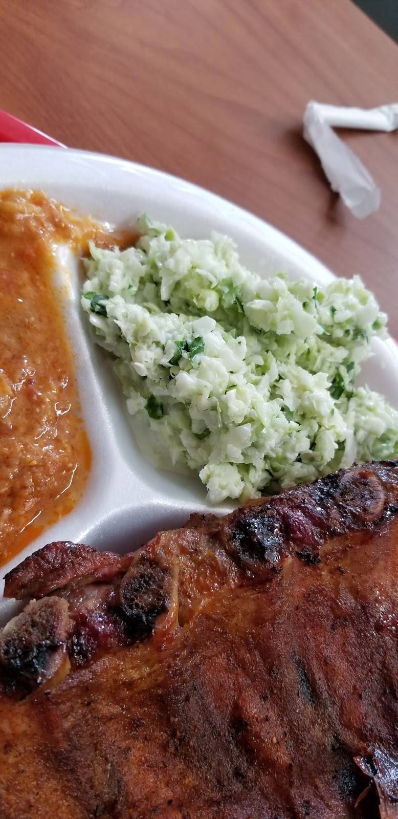 Pippins Barbecue & Catering | restaurant | 40 Sims St, McDonough, GA 30253, USA | 7709572539 OR +1 770-957-2539