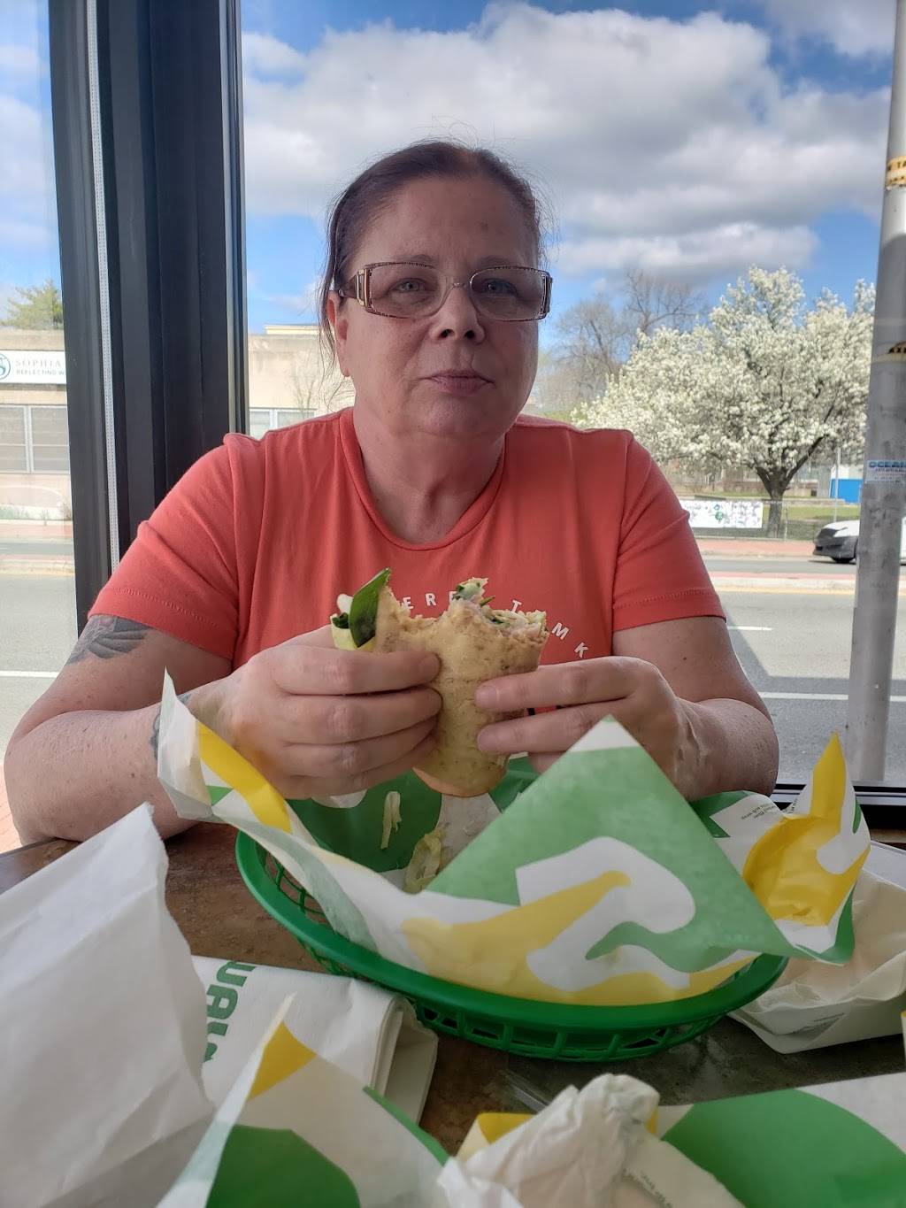 Subway Restaurants | restaurant | 583 Elmwood Ave, Providence, RI 02907, USA | 4017813009 OR +1 401-781-3009