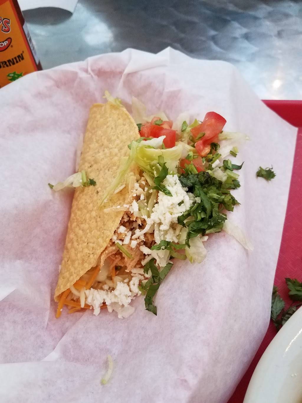 Fuzzys Taco Shop | restaurant | 1217 S Main St, Weatherford, TX 76086, USA | 8176138226 OR +1 817-613-8226