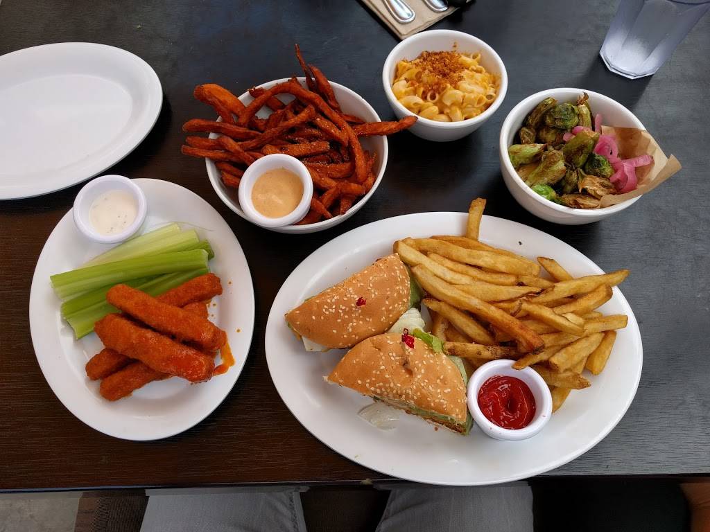 Veggie Grill | restaurant | Palomar Place Center #100, 965 Palomar Airport Rd, Carlsbad, CA 92011, USA | 7604380034 OR +1 760-438-0034