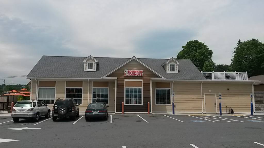 Dunkin | bakery | 202 Washington St, Claremont, NH 03743, USA | 6035420957 OR +1 603-542-0957