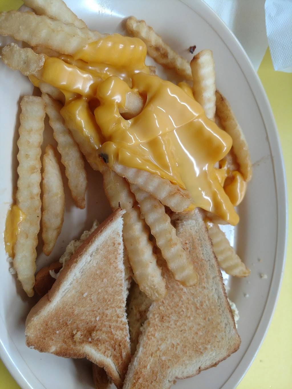 Burger Basket | restaurant | 37 Liledoun Rd, Taylorsville, NC 28681, USA | 8286324213 OR +1 828-632-4213