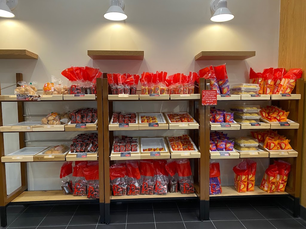 Red Ribbon | bakery | 1535 Landess Ave Unit 122-124, Milpitas, CA 95035, USA | 6692845006 OR +1 669-284-5006