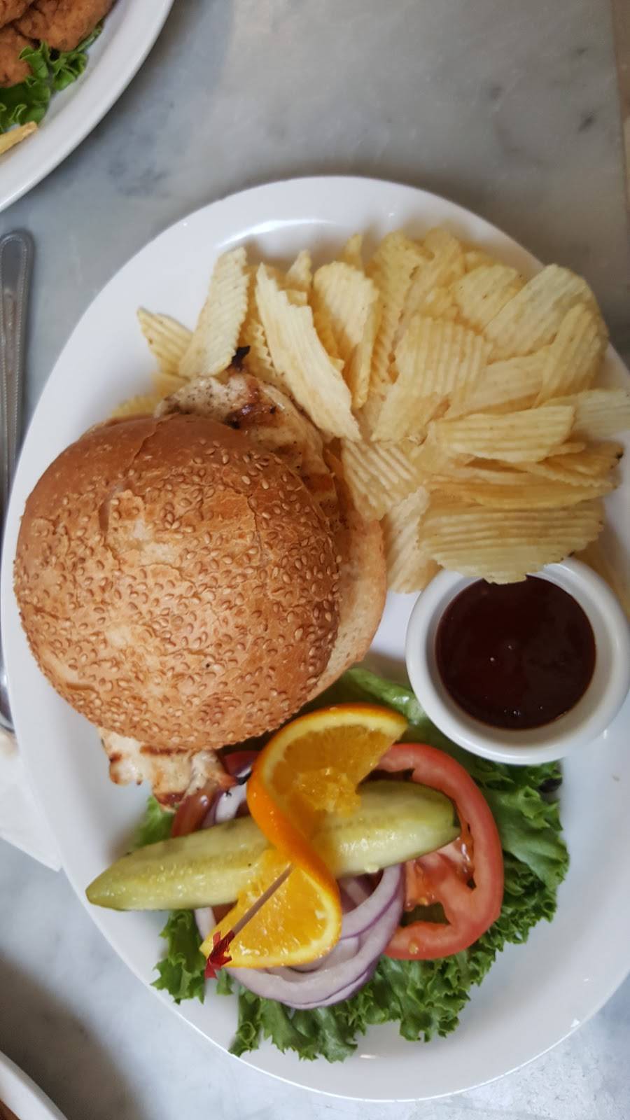 Fentons Creamery | restaurant | 1669 E Monte Vista Ave, Vacaville, CA 95688, USA | 7074697200 OR +1 707-469-7200