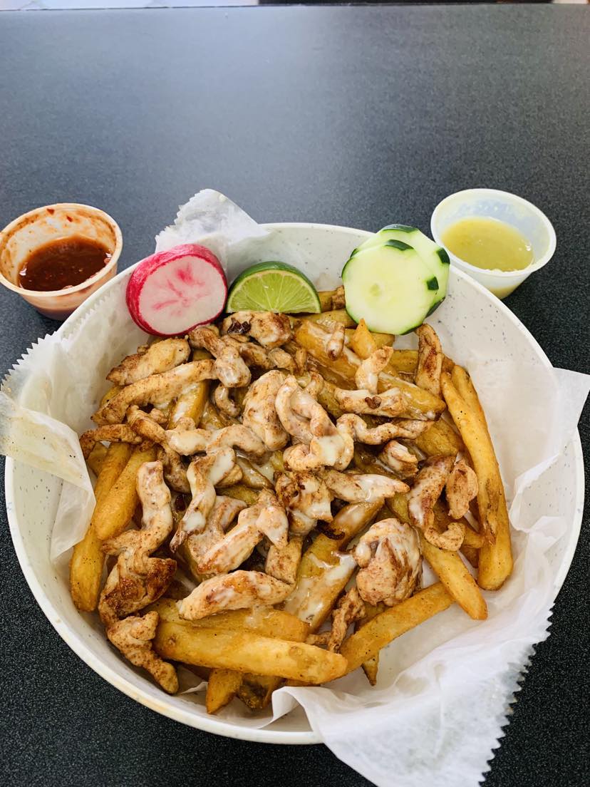 Holy Moly | restaurant | 7020 US-64, Oakland, TN 38060, USA | 9012811504 OR +1 901-281-1504