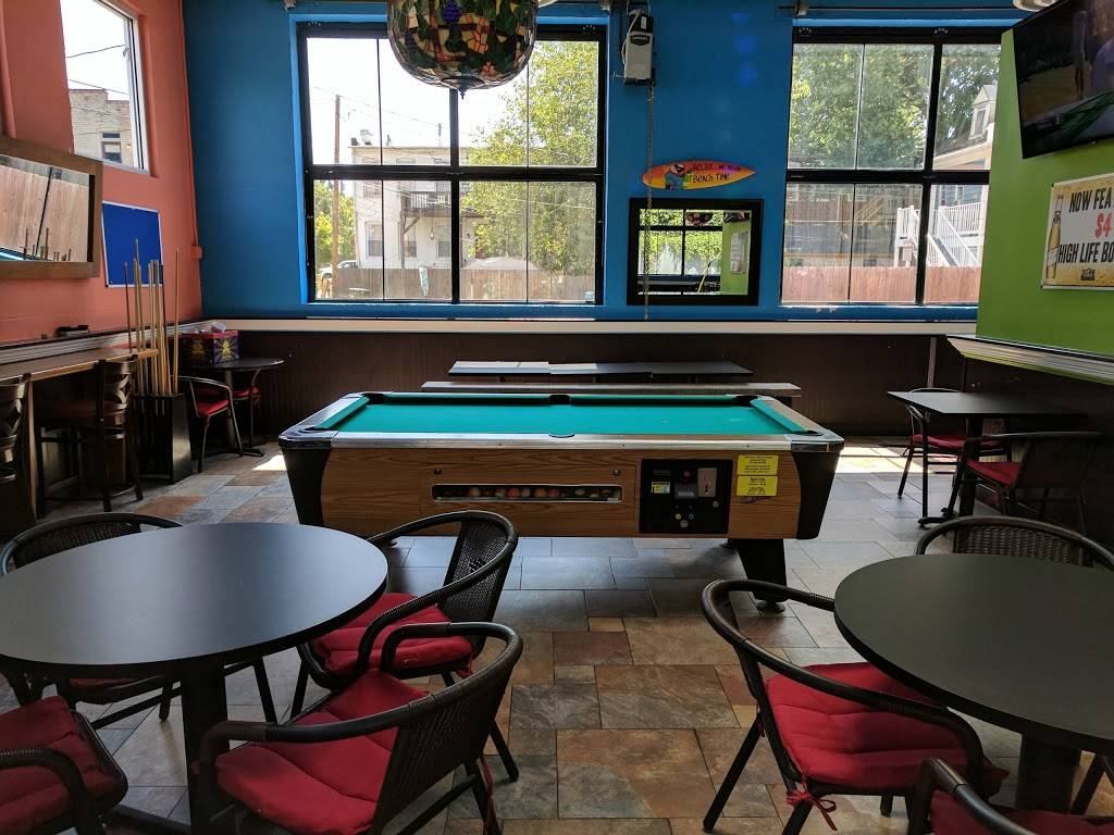 City Beach | restaurant | 2416 W Cary St, Richmond, VA 23220, USA | 8044828822 OR +1 804-482-8822