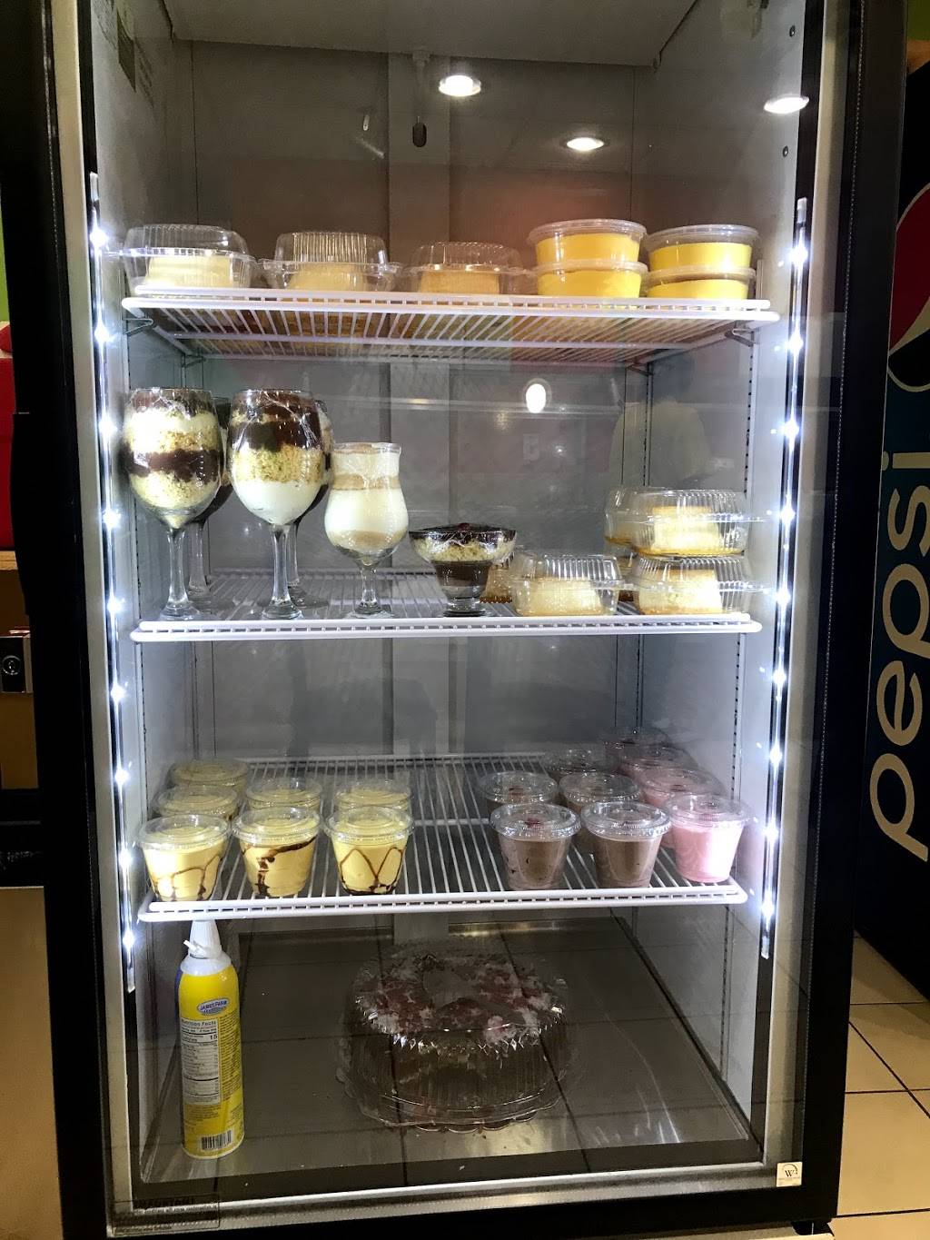 Villa Brazil | restaurant | 1702, 6905 Castor Ave, Philadelphia, PA 19149, USA | 2153059968 OR +1 215-305-9968