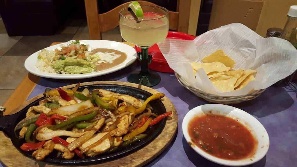 Manuels Mexican Restaurant | restaurant | 121 W Duval Rd, Green Valley, AZ 85614, USA | 5206486068 OR +1 520-648-6068