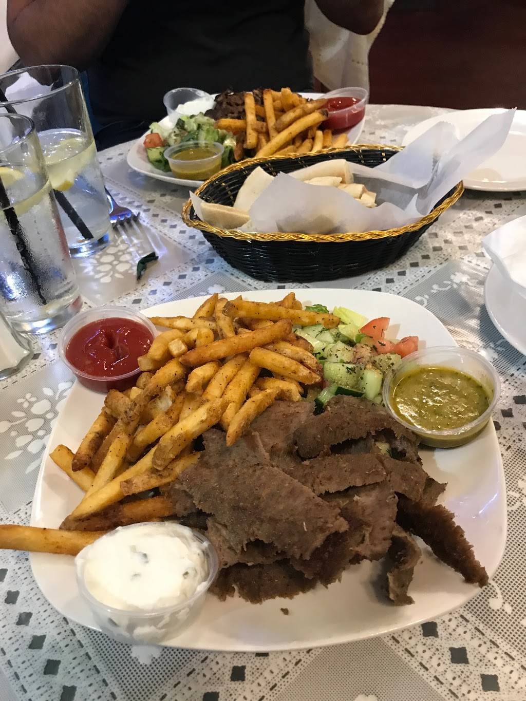 Mini Pita Mediterranean Cafe | restaurant | 1019 W State Rd 84, Fort Lauderdale, FL 33315, USA | 9544515118 OR +1 954-451-5118