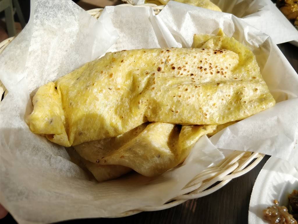 Drupatis Roti and Doubles - Ajax | restaurant | 252 Bayly St W, Ajax, ON L1S 3V4, Canada | 9056868100 OR +1 905-686-8100