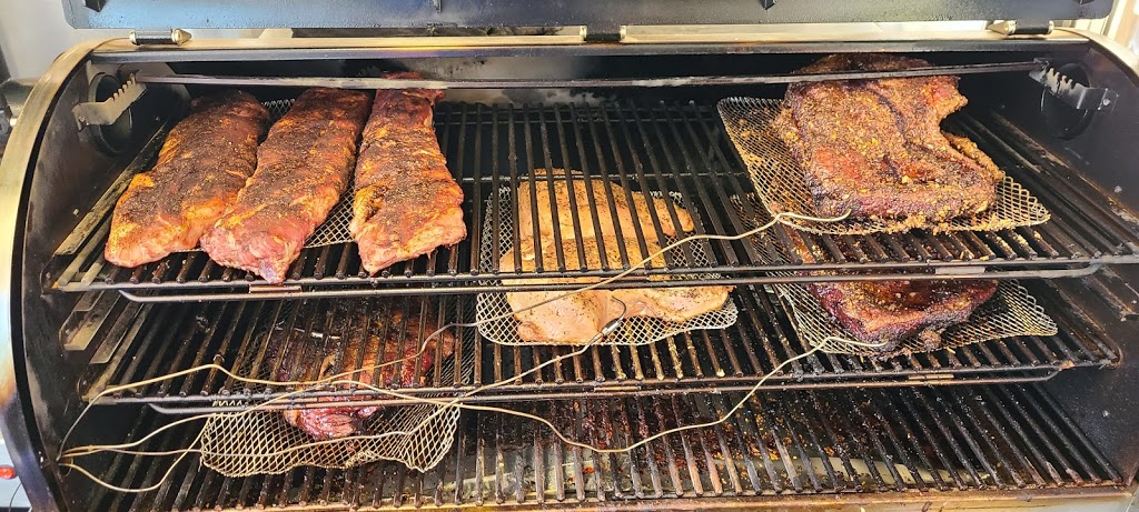 Bulls & Bellows | restaurant | 6920 Farm to Market Rd 1488, Magnolia, TX 77354, USA | 2817457638 OR +1 281-745-7638