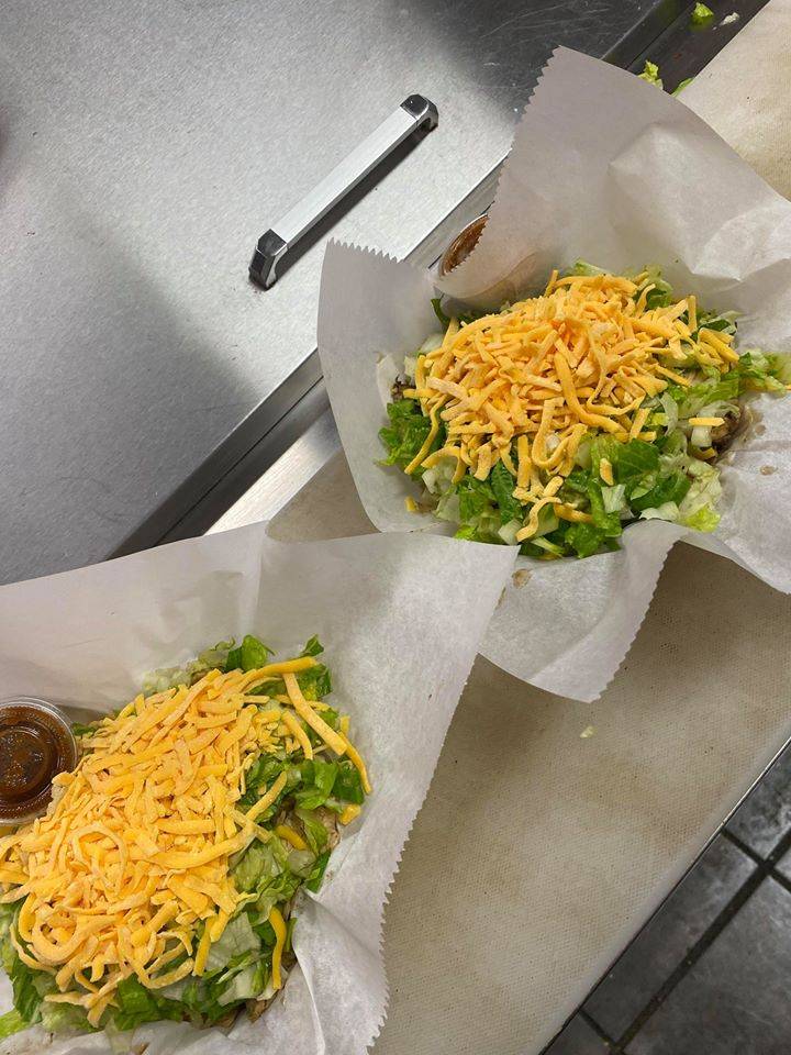 Super JJ Fish | restaurant | 322 W Lincoln Hwy, Chicago Heights, IL 60411, USA | 7082655552 OR +1 708-265-5552