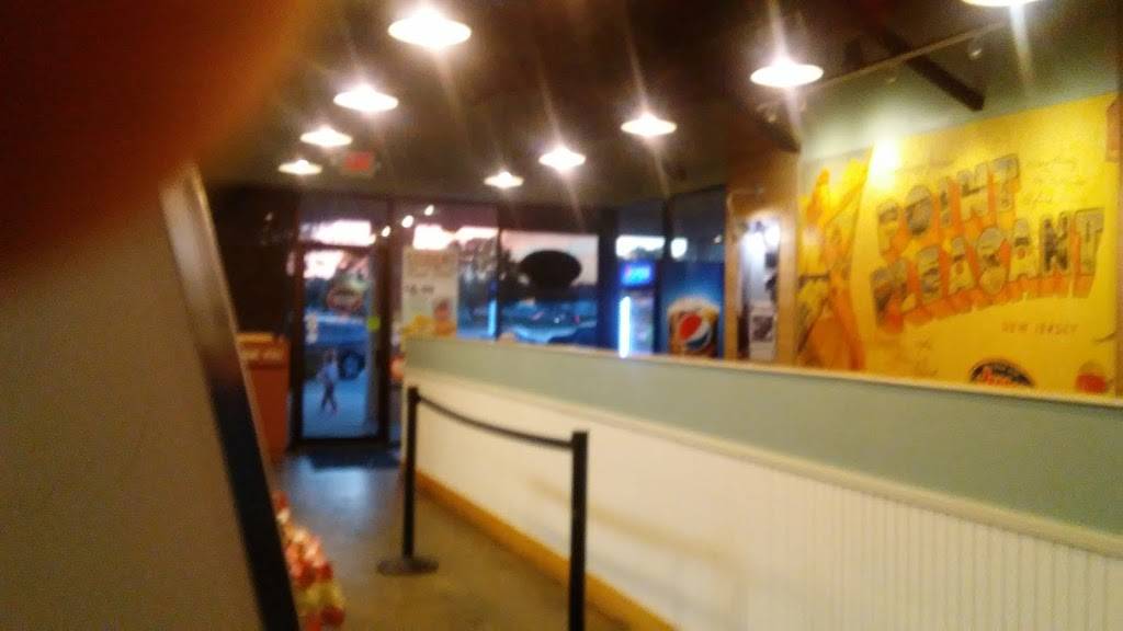 Jersey Mikes Subs | meal takeaway | MacyS Plaza, 4754 S Broadway Ave, Tyler, TX 75703, USA | 9035614955 OR +1 903-561-4955