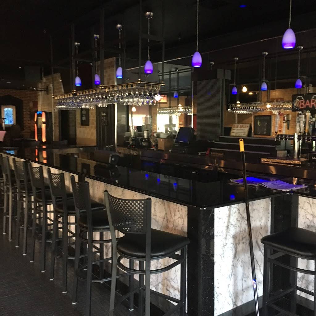 Mama Bellas Bar Lounge | night club | 457 Bushwick Ave, Brooklyn, NY 11206, USA | 7183816262 OR +1 718-381-6262