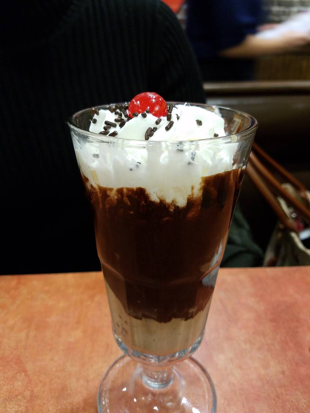 Friendlys | restaurant | 3099 William Penn Hwy, Easton, PA 18045, USA | 6102584360 OR +1 610-258-4360