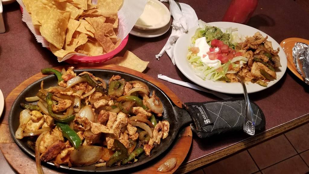 Los Portales Mexican Grill | restaurant | 4100 Belfort Rd # 4, Jacksonville, FL 32216, USA | 9043324610 OR +1 904-332-4610