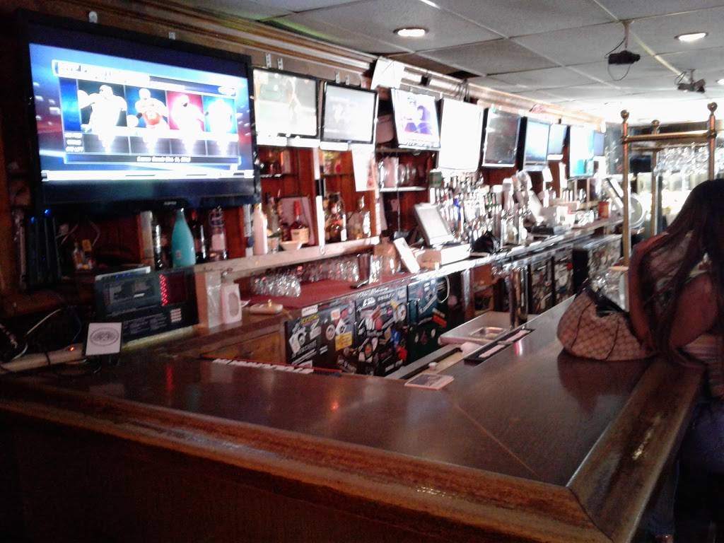 Chris Club | restaurant | 7330, 656 Benicia Rd, Vallejo, CA 94591, USA | 7075522916 OR +1 707-552-2916