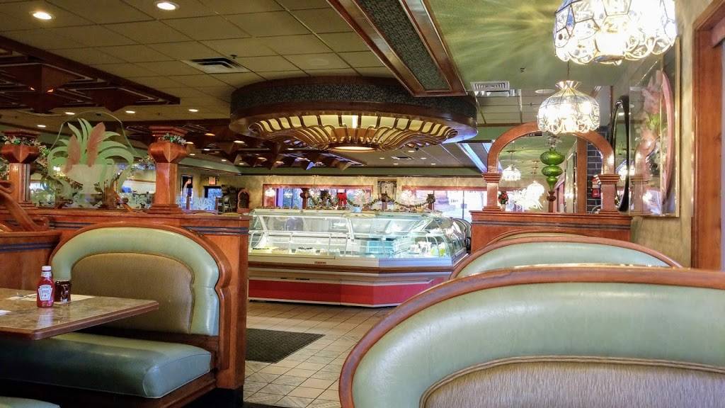 Forum II Family Restaurant | restaurant | 4711 S 108th St, Milwaukee, WI 53228, USA | 4145294001 OR +1 414-529-4001