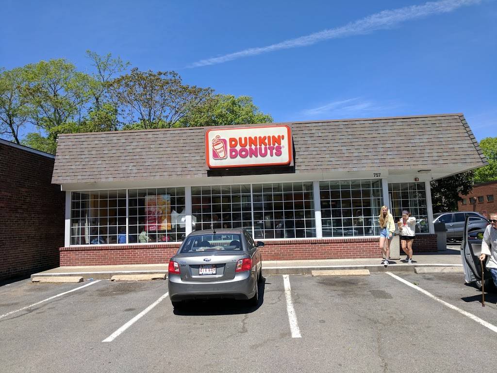 Dunkin | bakery | 684 Centre St, Jamaica Plain, MA 02130, USA | 6175241584 OR +1 617-524-1584