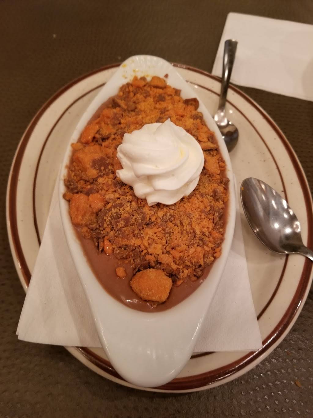 Demos Restaurant | restaurant | 130 Legends Dr, Lebanon, TN 37087, USA | 6154434600 OR +1 615-443-4600