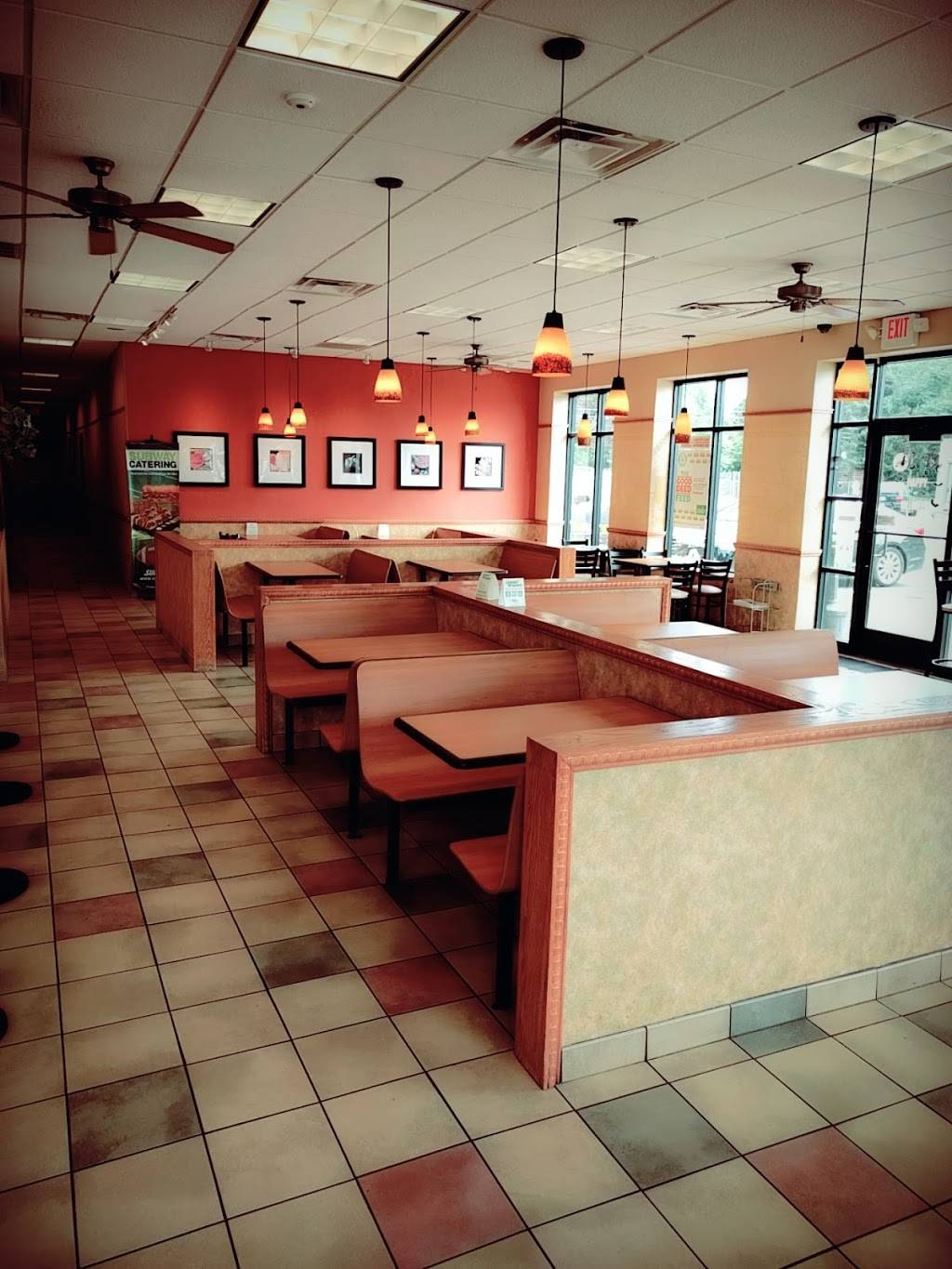 Subway Restaurants | restaurant | 31690 Mound Rd, Warren, MI 48092, USA | 5869391000 OR +1 586-939-1000