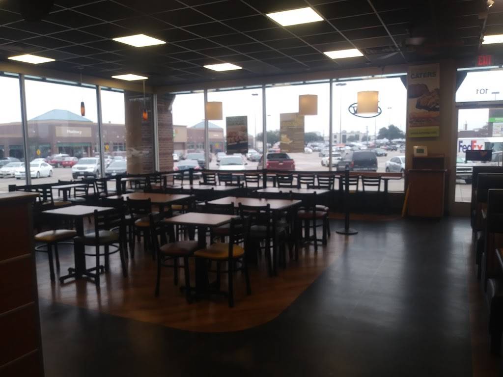 Subway Restaurants | restaurant | 2151 N. Collins St suite 300 Seville, Commons, Arlington, TX 76011, USA | 8175836571 OR +1 817-583-6571