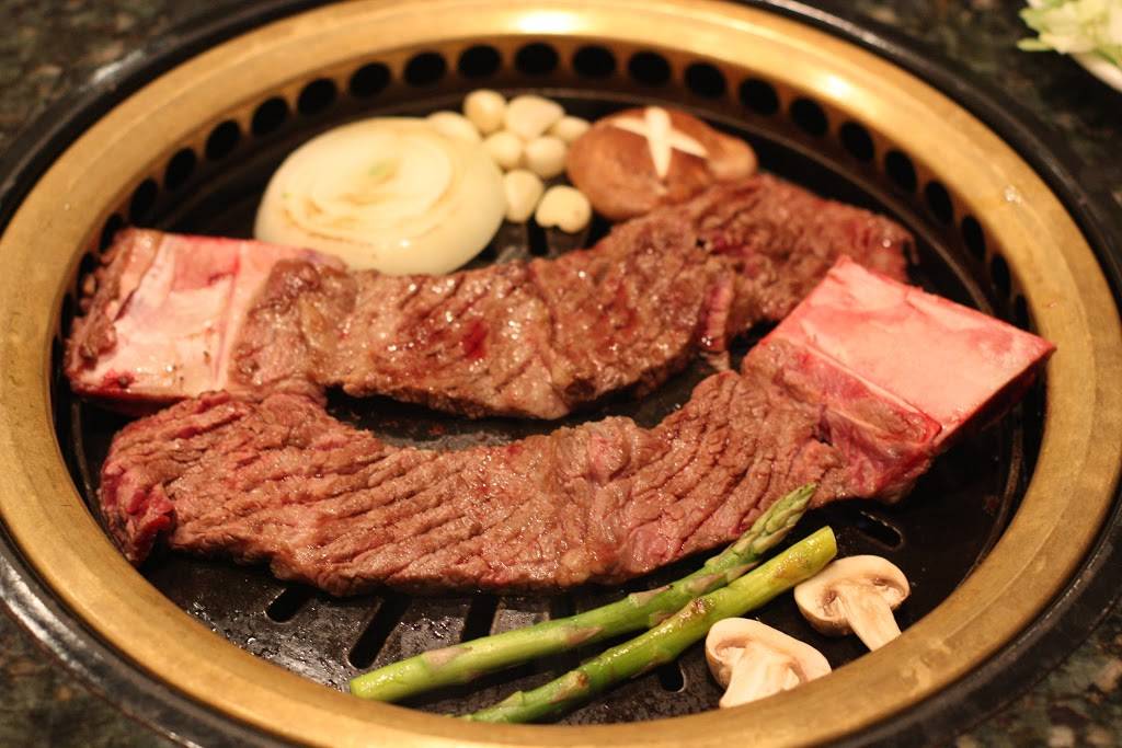 Woo Lae Oak | restaurant | 8240 Leesburg Pike, Vienna, VA 22182, USA | 7038277300 OR +1 703-827-7300